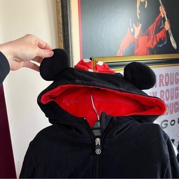 Cubcoats Minnie Mouse 2 in 1 Transforming Hoodie and Soft Plushie - Picture 8 of 14